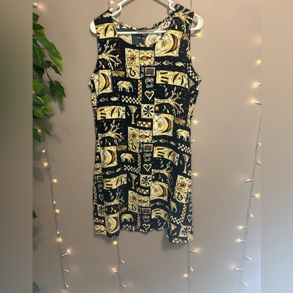 Sleeveless Black and Gold Patterned Dress